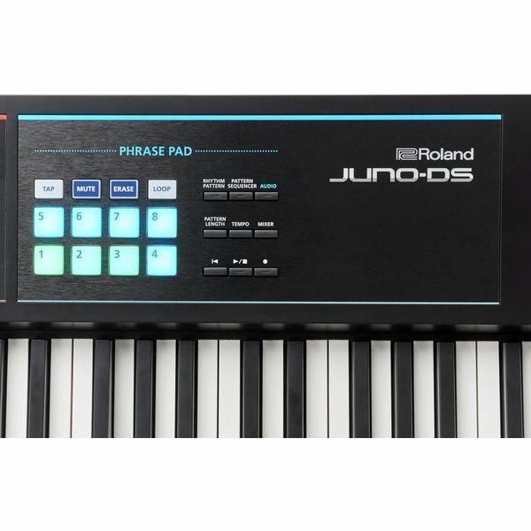 Синтезатор Roland Juno-DS 88 10193 фото